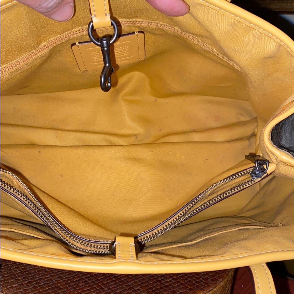 Coach Drawstring Carryall In Signature Canvas F57842 - Picture 9 of 12